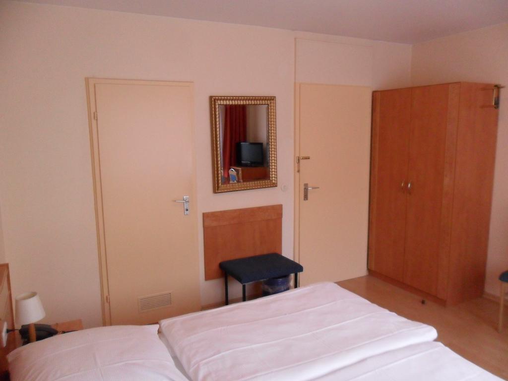 Hotel Europa Pforzheim Chambre photo
