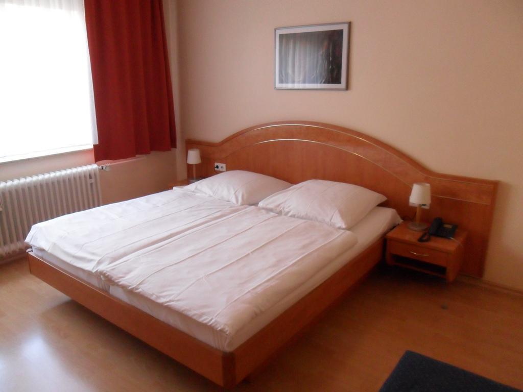 Hotel Europa Pforzheim Chambre photo