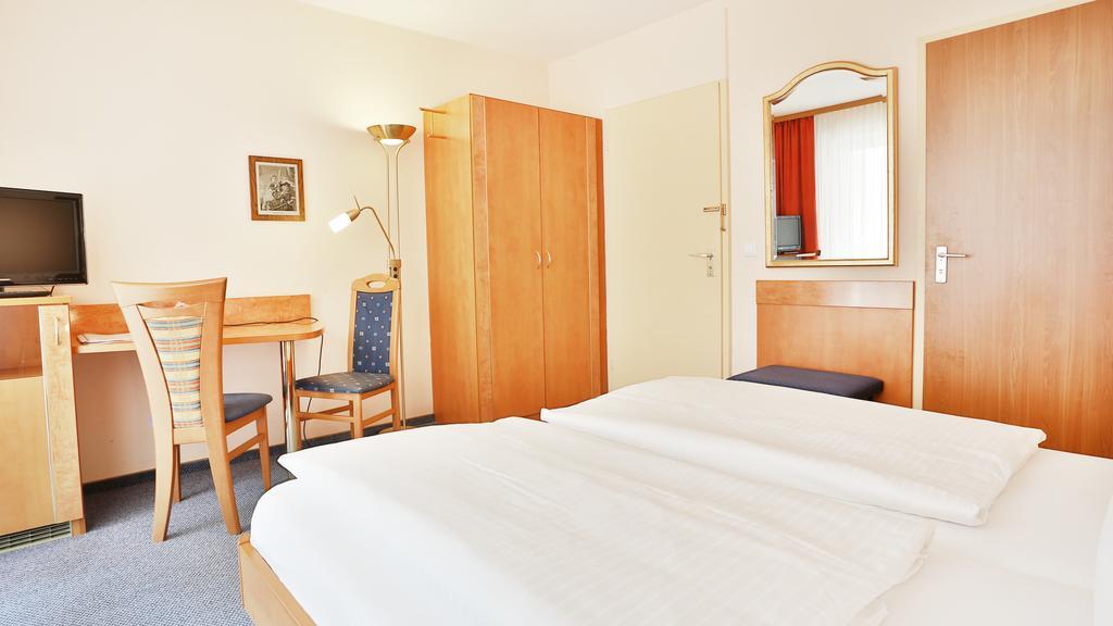 Hotel Europa Pforzheim Extérieur photo